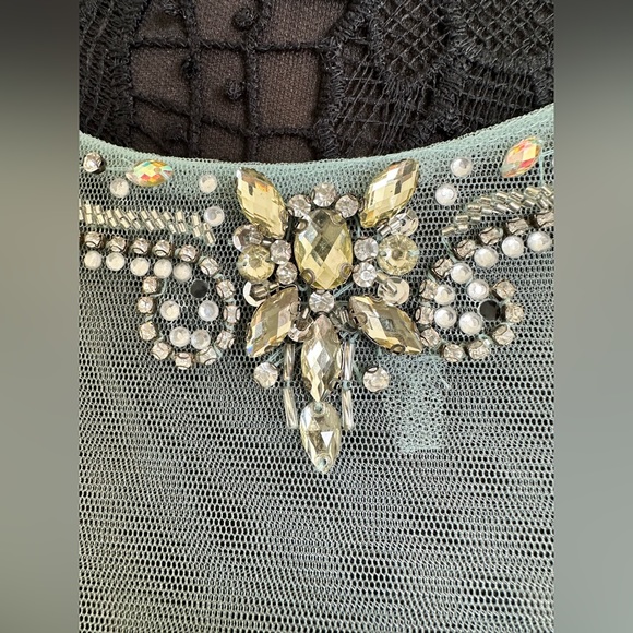 Beaded Bodice Prom Dress 👗 - Picture 3 of 12